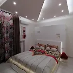 Maison Rinaldi Srl Bed & Breakfast 3*