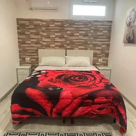 Nocleg ze śniadaniem Maison Rinaldi Srl 3*